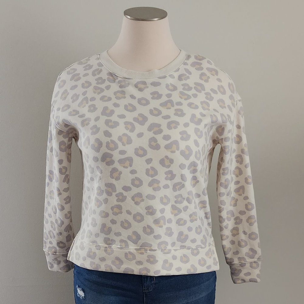 Leopard sweatshirt size XL